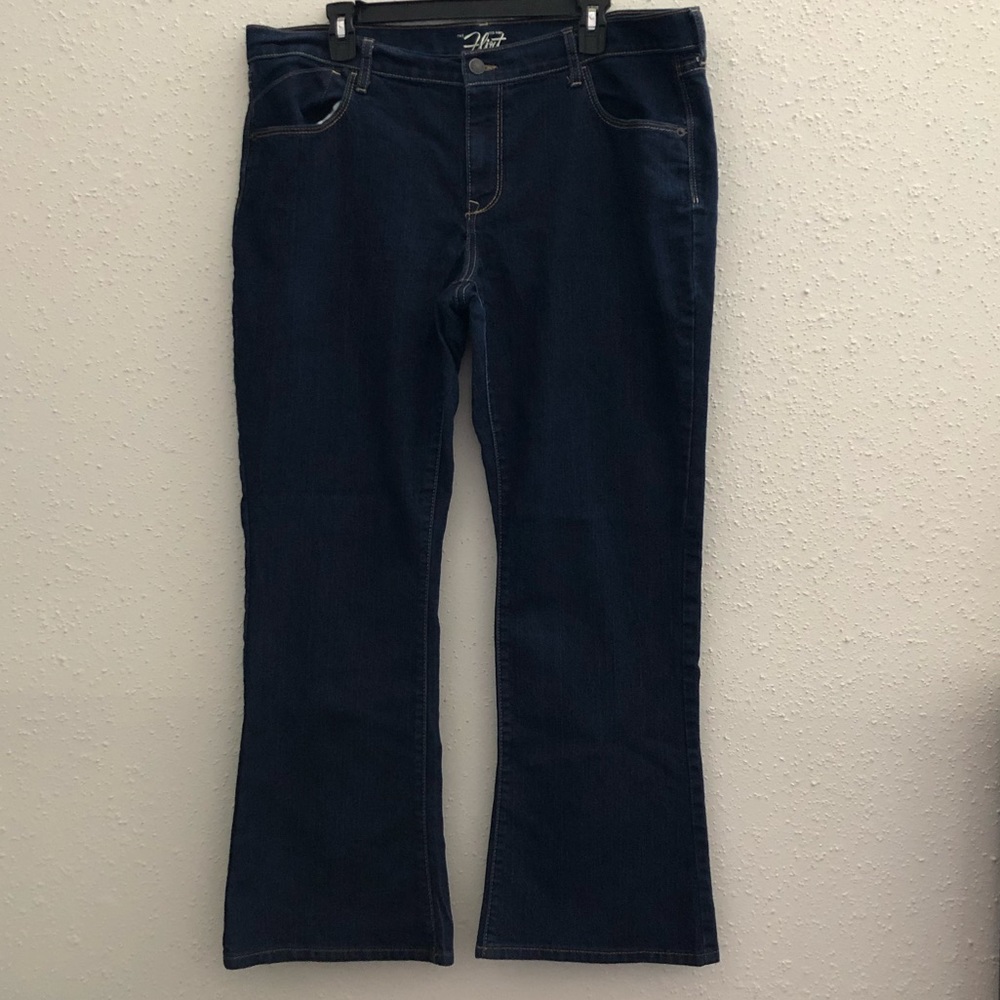 Old navy. Flare, the flirt jeans. Short length.